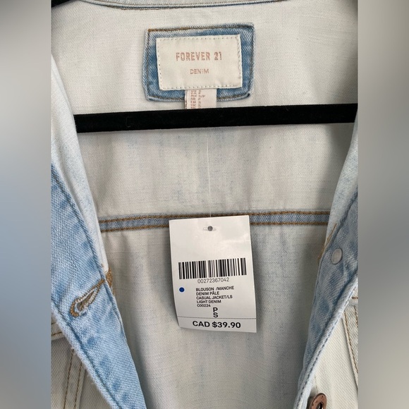 Light Washed Distressed Jean Jacket | NWT - Picture 4 of 9